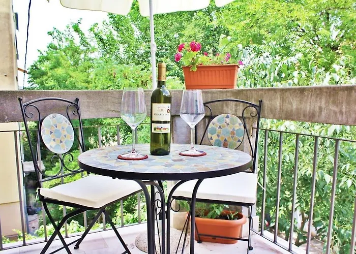 Luisa Apartments In Old Town