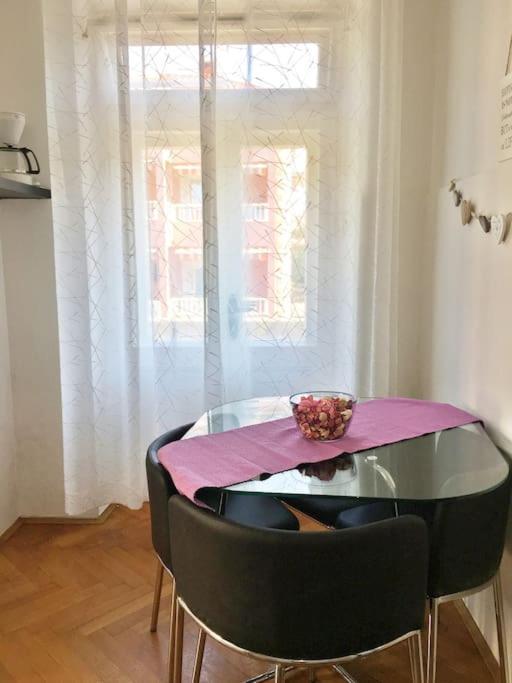 Luisa In Old Town Apartment